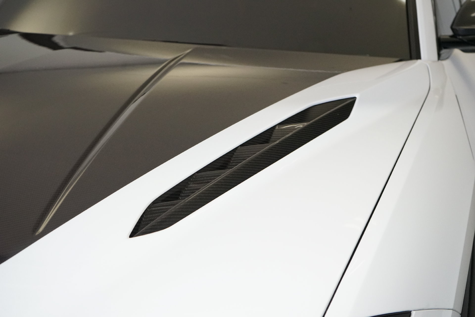 Used 2024 Lamborghini Urus Performante AWD/4WD image 15