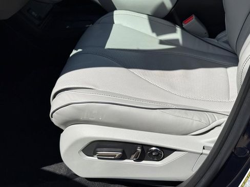Certified 2024 Acura RDX SH-AWD w/ Advance Package image 23