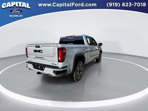 Used 2024 GMC Sierra 1500 AT4 w/ Technology Package AWD/4WD image 8