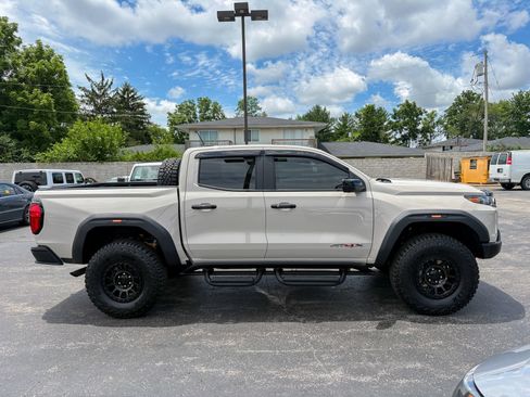 Used 2026 GMC Canyon AT4X w/ AT4X AEV Edition AWD/4WD image 18