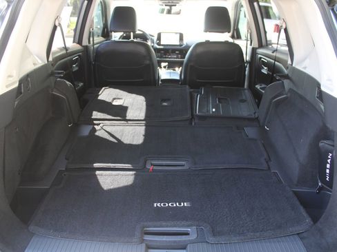 Used 2023 Nissan Rogue Platinum w/ Platinum Premium Package AWD/4WD image 10