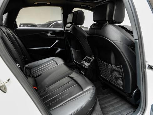 Used 2023 Audi A4 2.0T Premium w/ Convenience Package image 40