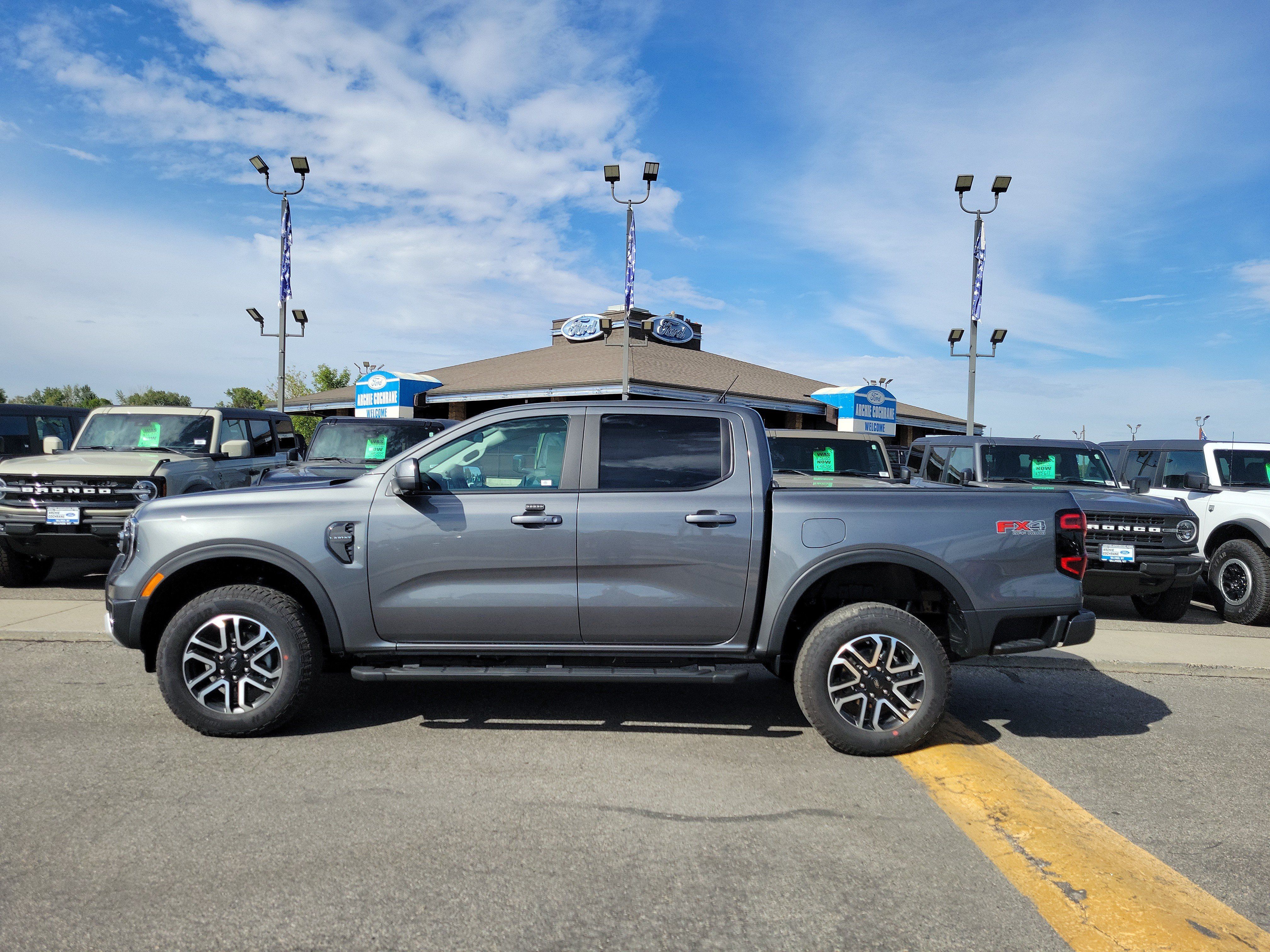 New 2026 Ford Ranger Lariat w/ FX4 Off-Road Package AWD/4WD image 2