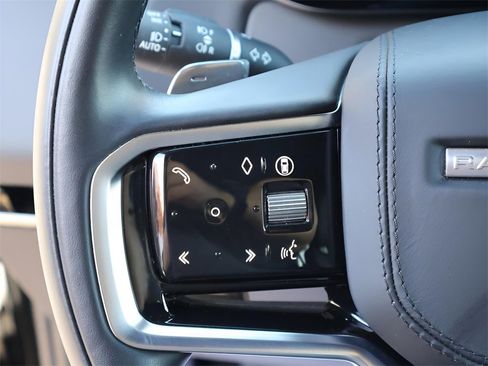 Used 2024 Land Rover Range Rover Sport SE image 30