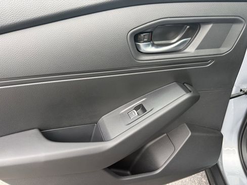 Used 2025 Honda Accord SE image 34