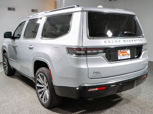 Used 2022 Jeep Grand Wagoneer Series II w/ Convenience Group III AWD/4WD image 9
