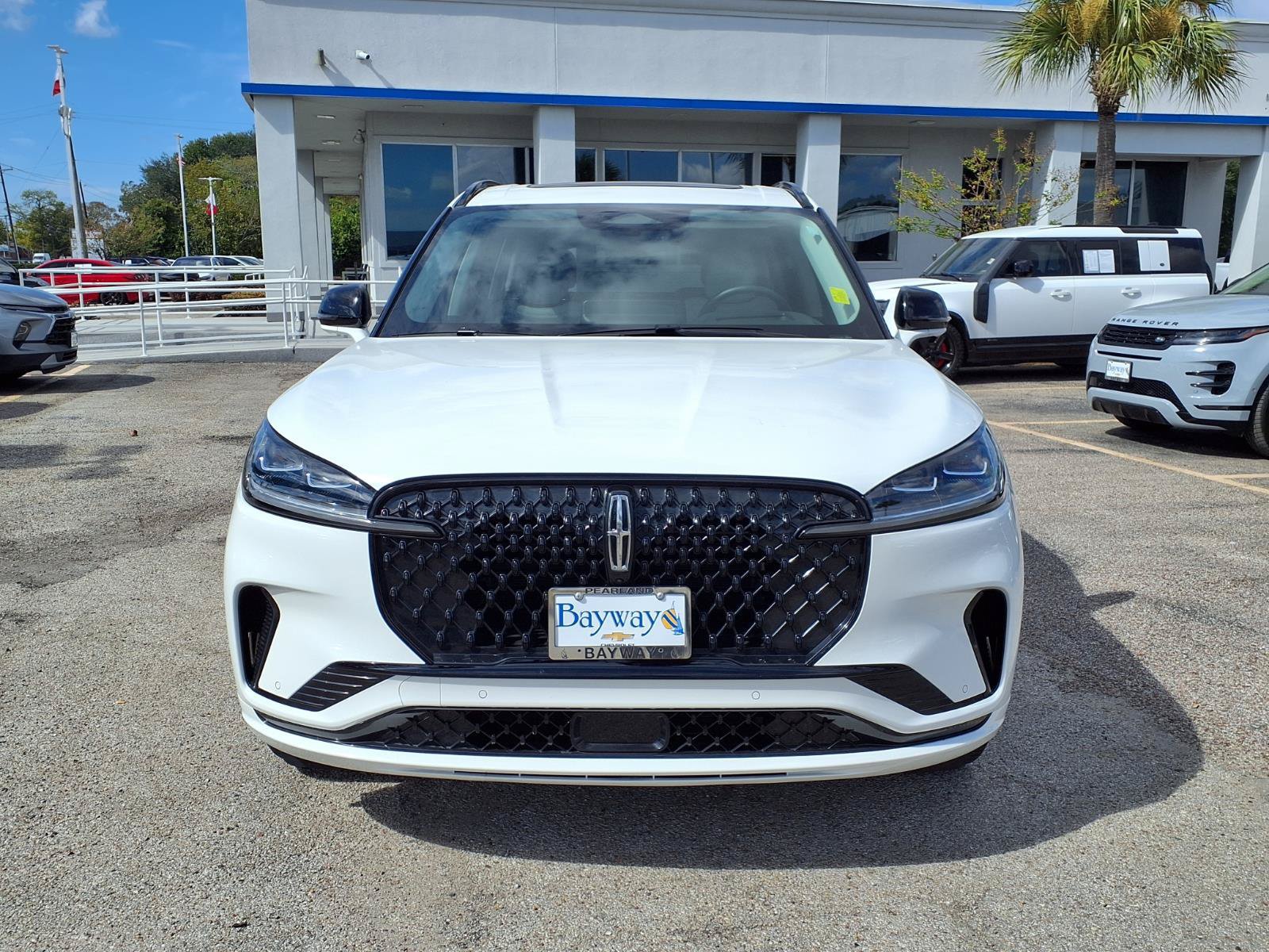 Used 2026 Lincoln Aviator Reserve w/ Luxury Package RWD image 19
