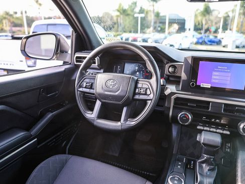 Certified 2025 Toyota Tacoma SR5 image 5