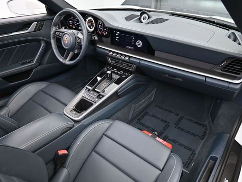 Certified 2022 Porsche 911 Turbo S image 9