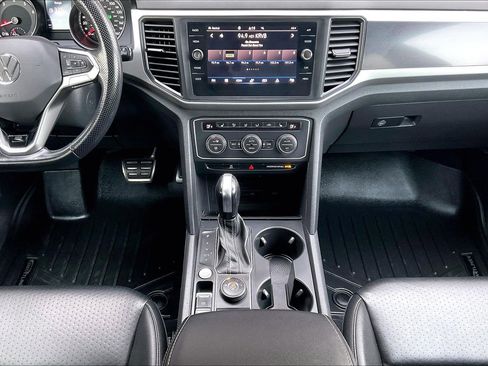 Used 2021 Volkswagen Atlas SE w/ Panoramic Sunroof Package image 7