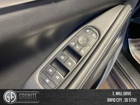 Used 2023 INFINITI QX60 Autograph AWD/4WD image 12