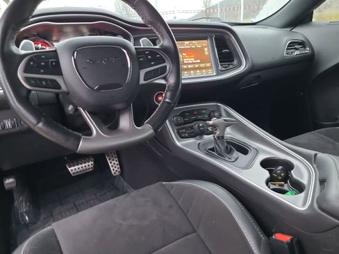Used 2019 Dodge Challenger SRT Hellcat image 18