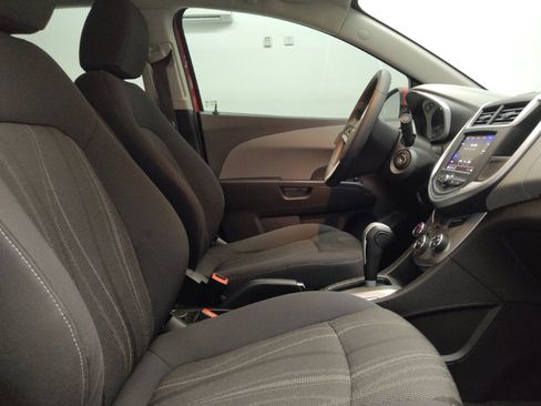 Used 2020 Chevrolet Sonic LT FWD image 21