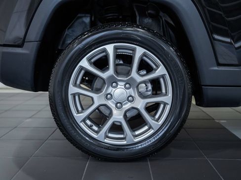 Certified 2023 Jeep Compass Latitude AWD/4WD image 12