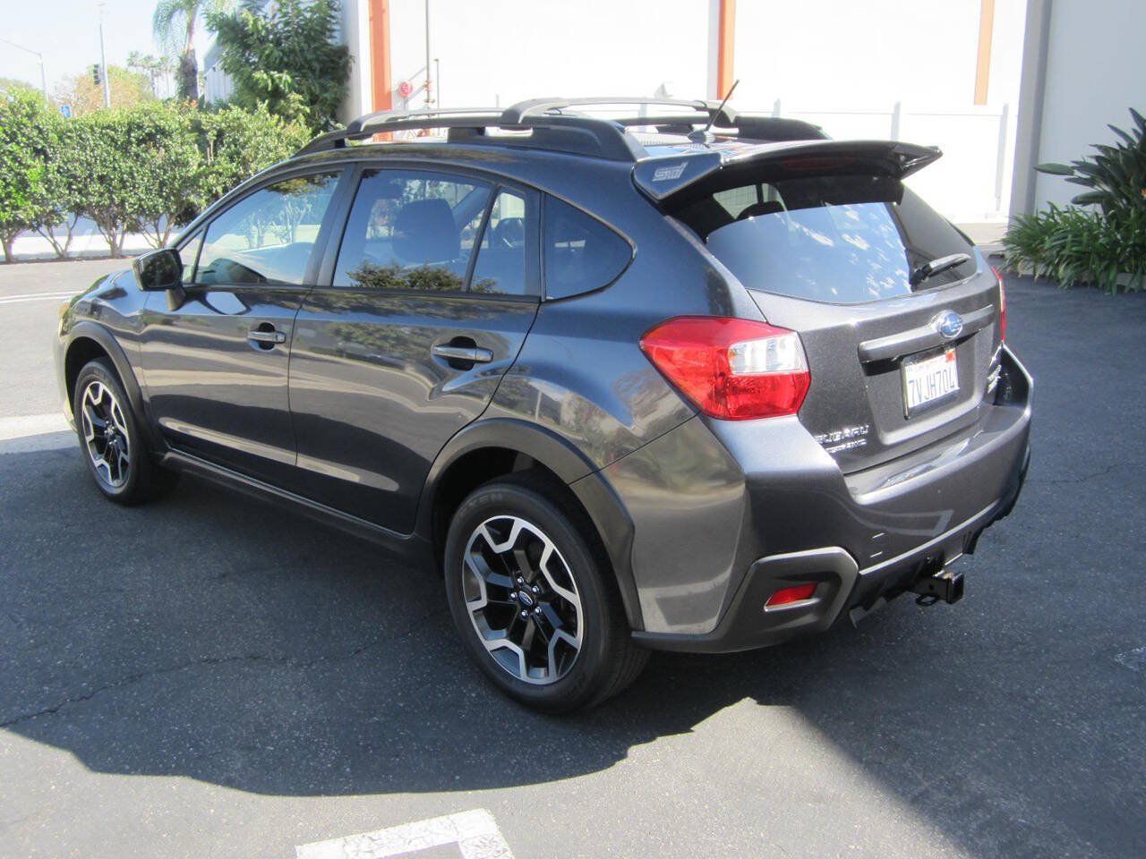 Used 2017 Subaru Crosstrek 2.0i AWD/4WD image 5