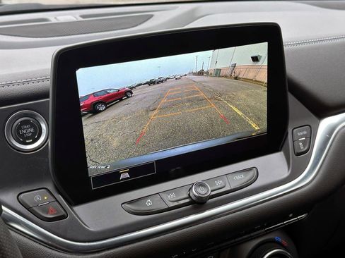 Certified 2025 Chevrolet Blazer LT w/ Convenience Package image 22