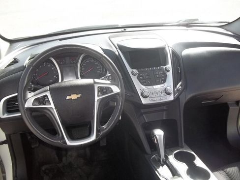 Used 2015 Chevrolet Equinox LT w/ Driver Convenience Package image 9