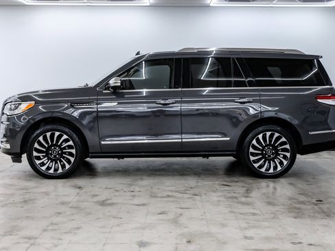 Used 2022 Lincoln Navigator Black Label image 15