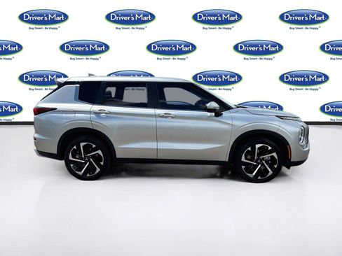 Used 2022 Mitsubishi Outlander SE AWD/4WD image 8
