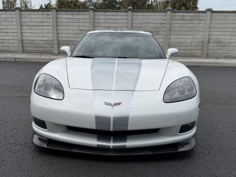 Used 2013 Chevrolet Corvette Coupe w/ 4LT Preferred Equipment Group RWD image 11