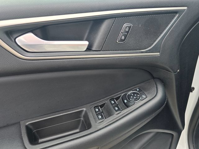Used 2024 Ford Edge SEL AWD/4WD image 16