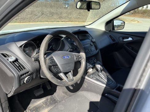 Used 2018 Ford Focus SE image 8
