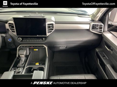 Used 2024 Toyota Tundra Limited AWD/4WD image 18