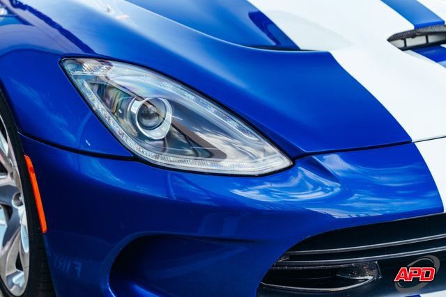 Used 2013 SRT Viper GTS w/ GTS Laguna Interior Pkg RWD image 50