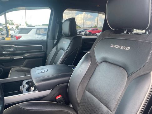 Used 2023 RAM 1500 Laramie AWD/4WD image 18