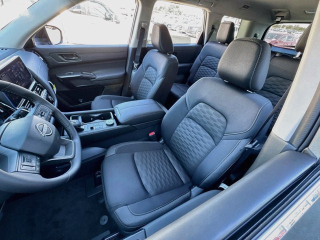 New 2026 Nissan Pathfinder SV AWD/4WD image 17
