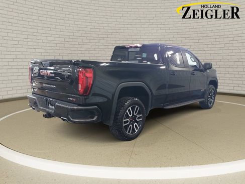 Used 2022 GMC Sierra 1500 AT4 w/ AT4 Premium Package AWD/4WD image 5