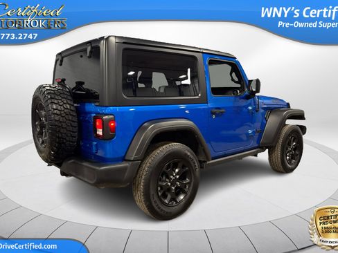 Used 2022 Jeep Wrangler Willys image 6