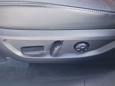 Used 2023 INFINITI QX50 Sport image 18