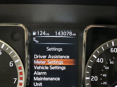 Used 2017 Nissan Titan Platinum Reserve AWD/4WD image 7