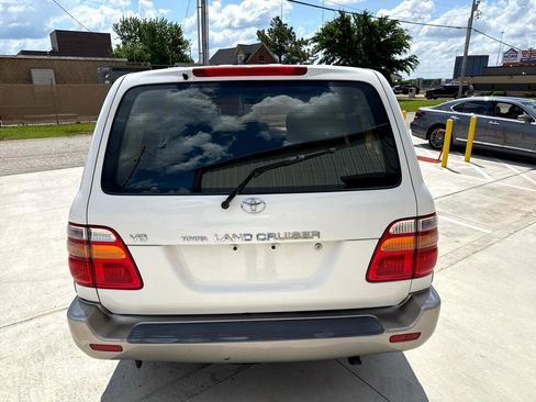 Used 1998 Toyota Land Cruiser image 11