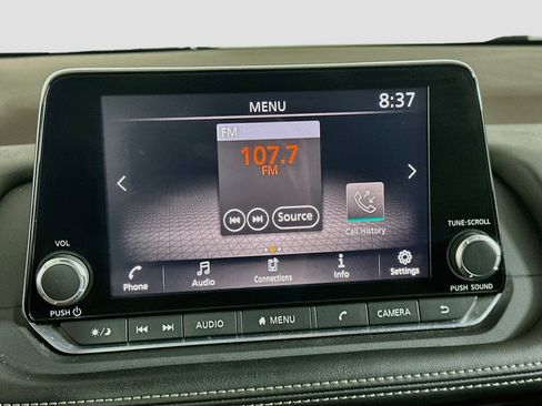 Used 2021 Nissan Rogue S FWD image 21