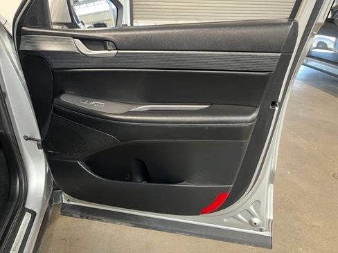 Used 2024 Hyundai Palisade Limited FWD image 13