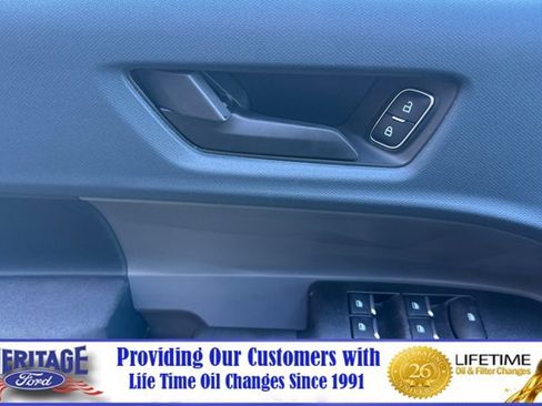 New 2025 Ford Maverick XL image 11