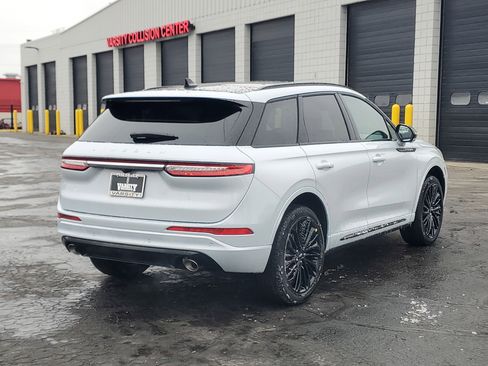 New 2026 Lincoln Corsair Premiere image 4