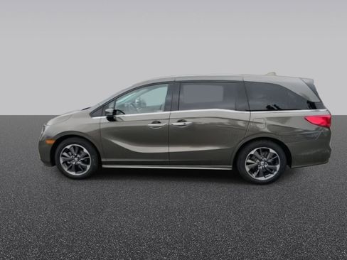 Used 2023 Honda Odyssey Elite image 6