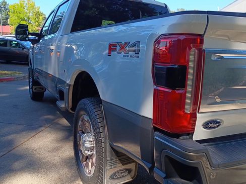 Used 2023 Ford F350 King Ranch AWD/4WD image 6