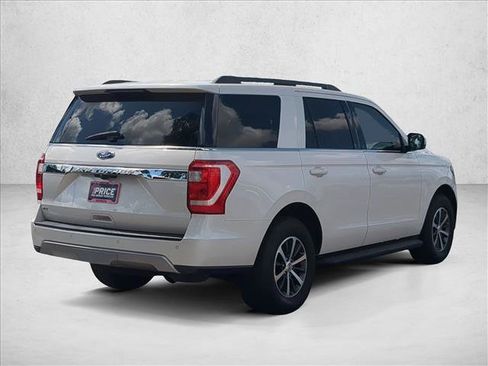 Used 2018 Ford Expedition XLT w/ Equipment Group 201A RWD image 5