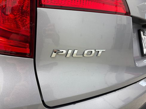 Used 2017 Honda Pilot EX image 17