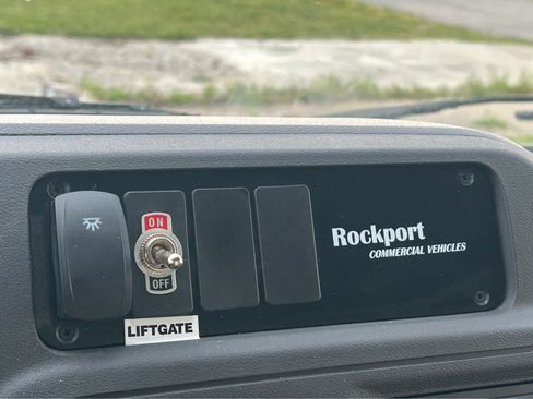New 2027 Ford E-450 and Econoline 450 Super Duty w/ Power Equipment Group RWD image 32