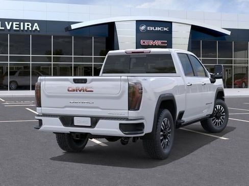 New 2025 GMC Sierra 3500 Denali Ultimate image 4