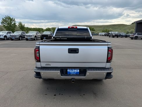 Used 2017 GMC Sierra 1500 SLT w/ SLT Premium Package AWD/4WD image 9