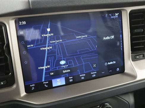 Used 2025 Ford Bronco Outer Banks image 21