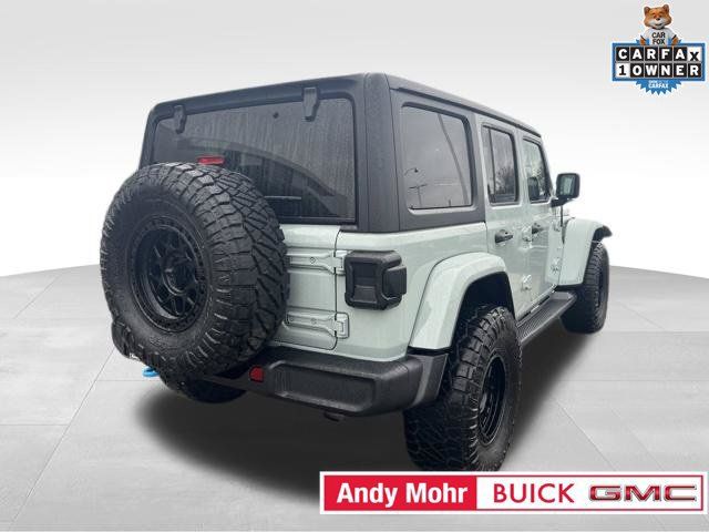 Used 2023 Jeep Wrangler Unlimited Sahara w/ Cold Weather Group AWD/4WD image 16