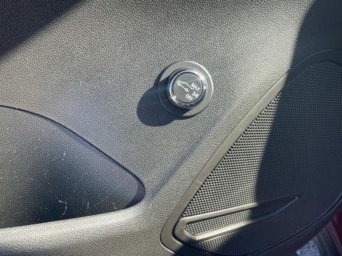 Used 2022 Buick Envision Preferred image 17