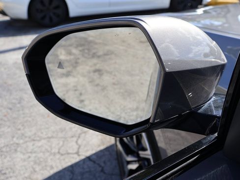 Used 2025 BMW 740i image 44